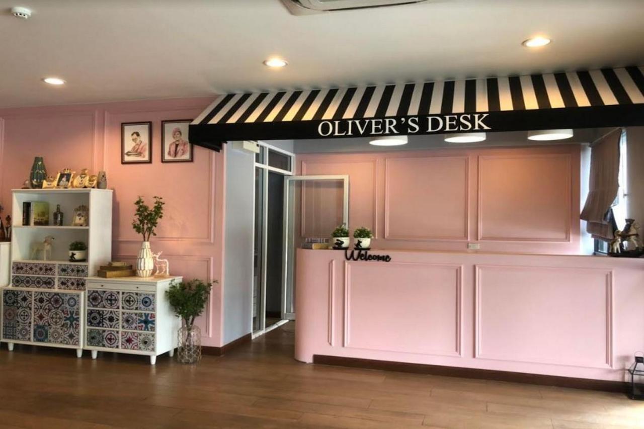 Baan Oliver Srinakarin Bangkok Exteriér fotografie