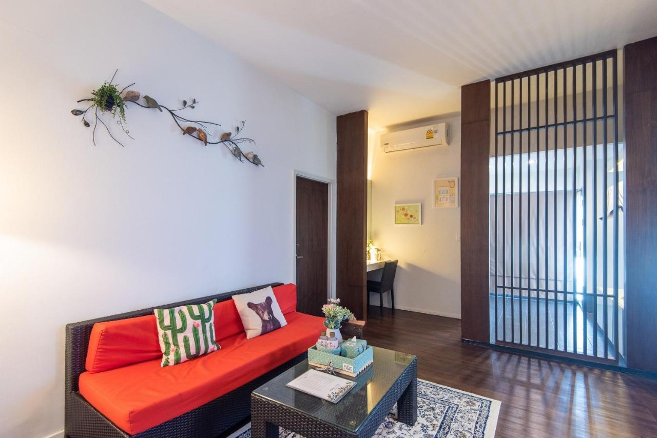 Baan Oliver Srinakarin Bangkok Exteriér fotografie