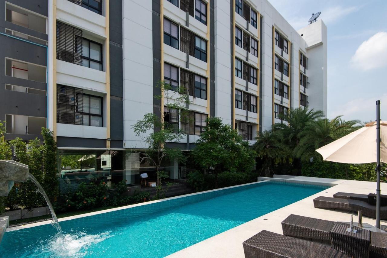 Baan Oliver Srinakarin Bangkok Exteriér fotografie